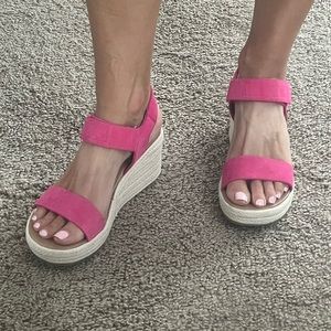 New Sorel Cameron Wedge. Size 7